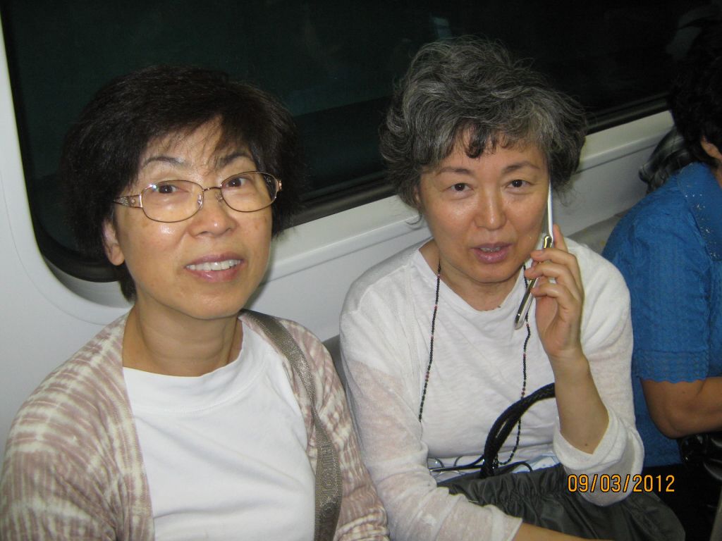 120903a Sisters.JPG : Trip to Seoul Sept 3-8, 2012