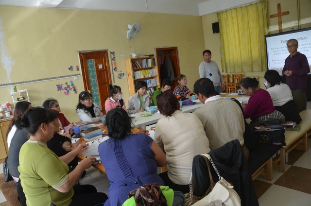 DSC_0213 (640x424).jpg : First Day of Seminar in Mongolia Sept 9, 2012