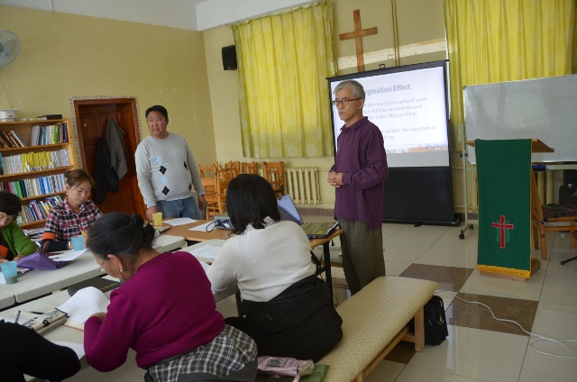 DSC_0214 (640x424).jpg : First Day of Seminar in Mongolia Sept 9, 2012