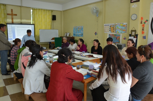 DSC_0200 (640x424).jpg : First Day of Seminar in Mongolia Sept 9, 2012