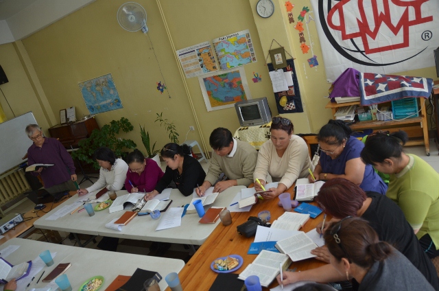 DSC_0233 (640x424).jpg : First Day of Seminar in Mongolia Sept 9, 2012