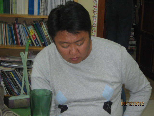 IMG_2695 (640x480).jpg : Mongol Mission Trip - 3rd Day of Seminar (Sept 12, 2012)