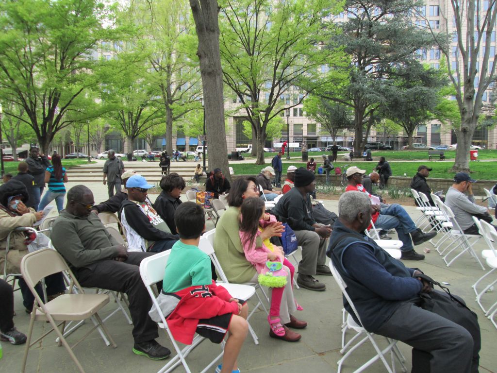 2015-04-19 14.39.47.jpg : Speaking at the Wilderness Ministry Sunday Service at the Franklin Square Park, Washington, D.C. on April 19, 2015