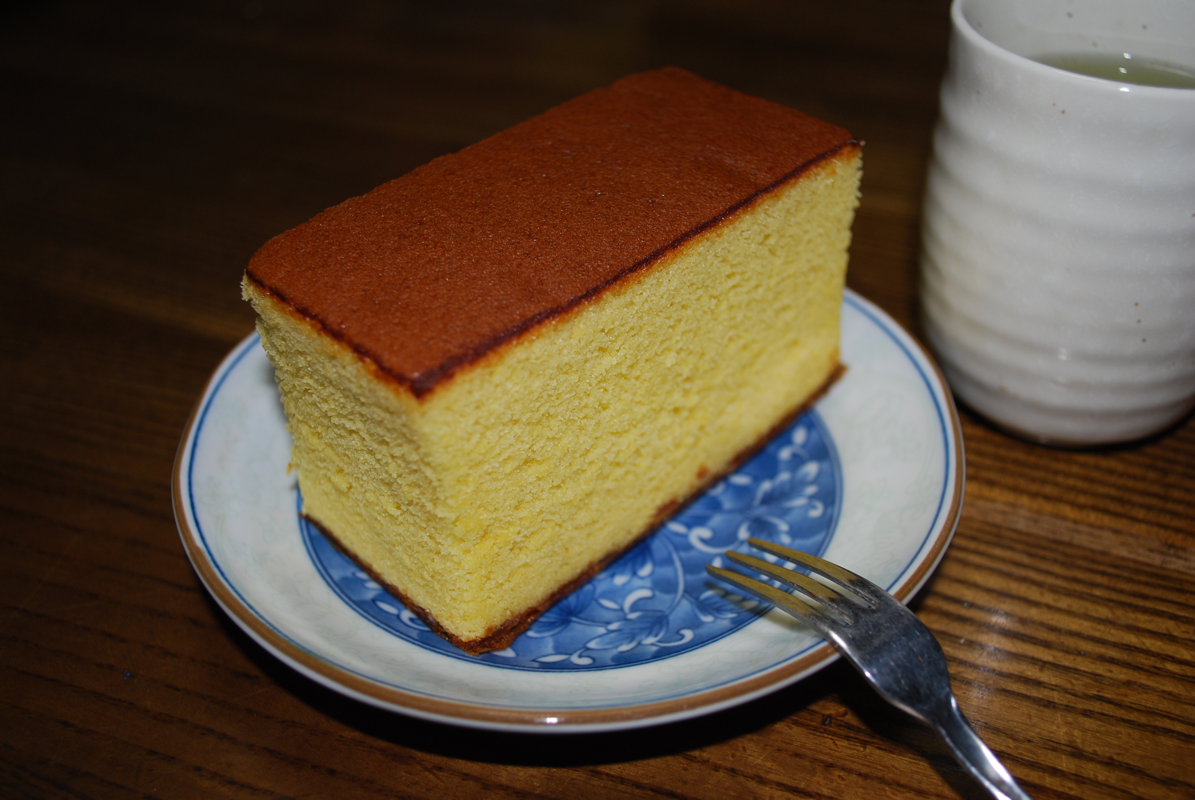 Castella,made_in_nagasaki-city,japan.jpg : 포트리 한담 (139) 카스테라 갚으로 조개 한 상자를