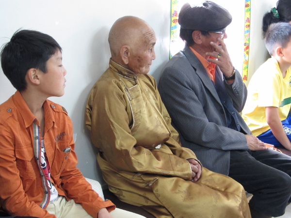 IMG_0599 (600x450).jpg : 딘지 교회헌당예배 및 사역 9월 23일 IMG_0599 (600x450).jpg : 딘지 교회헌당예배 및 사역 9월 23일