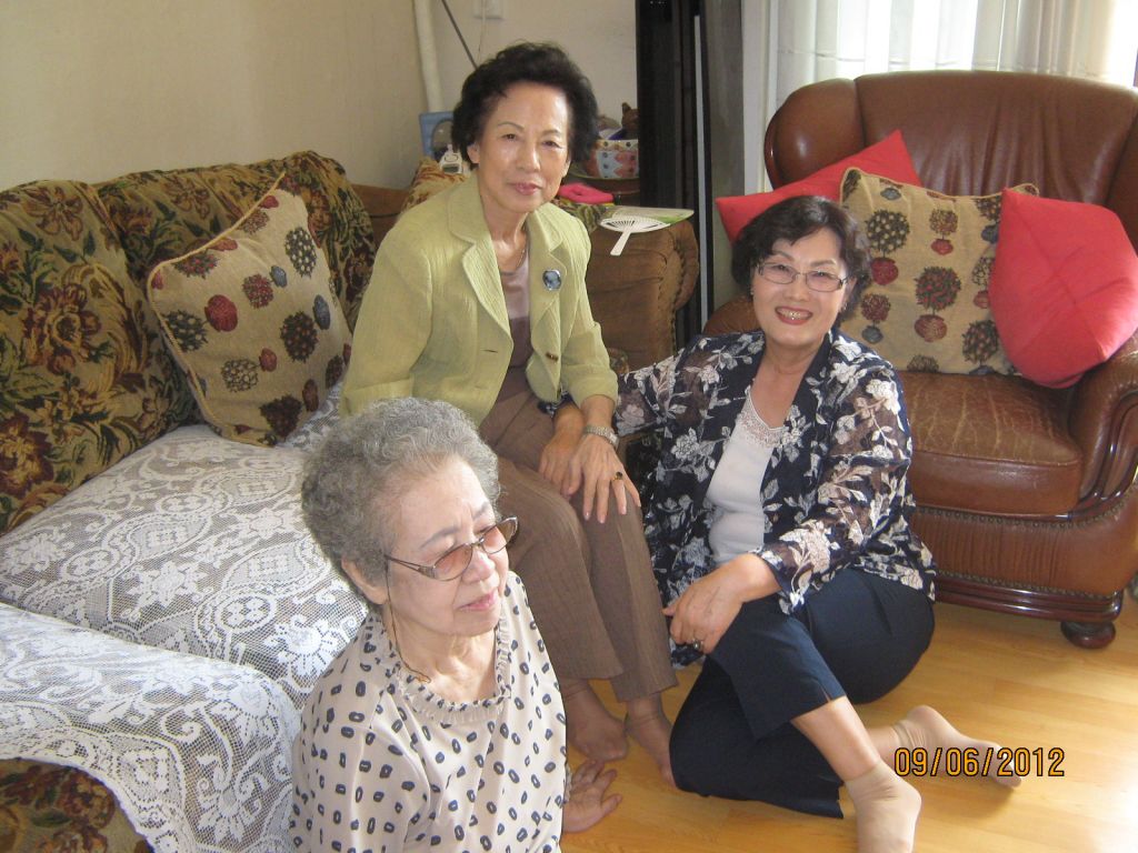 120906c Gomo n Sookmos.JPG : Trip to Seoul Sept 3-8, 2012