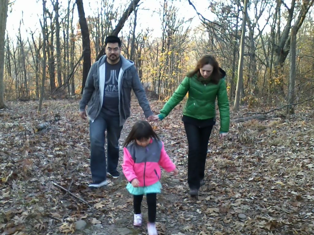 1121121548.jpg : Nov 21, 2012 Jay, Christine, n Karis