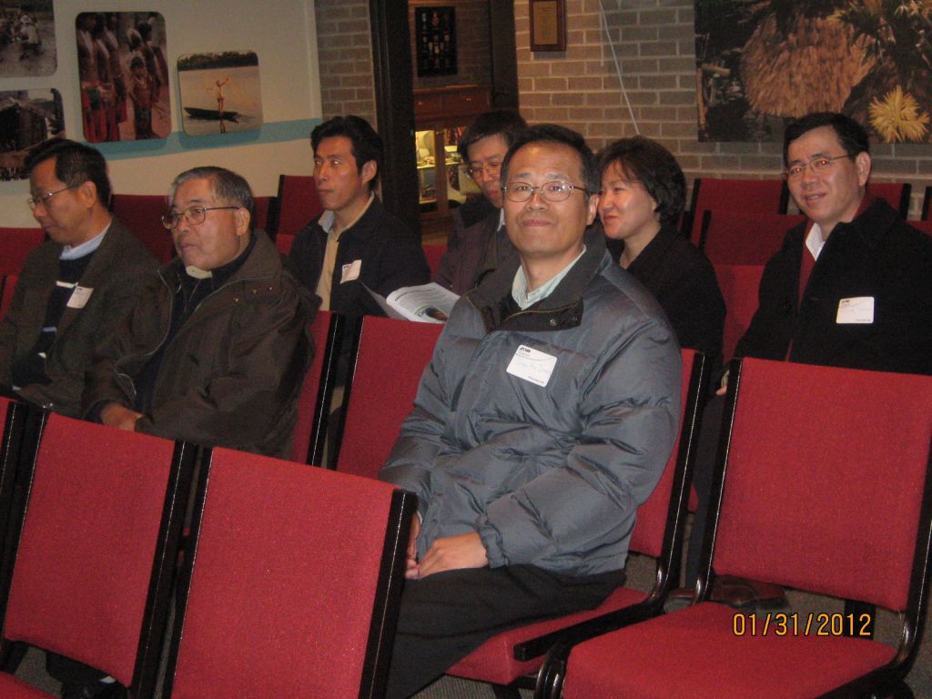 IMG_1945.JPG : 2012년 교단 동남부지역 사역자 신년수련회 사진들 - 위클리프 성경번역회 본부 기타