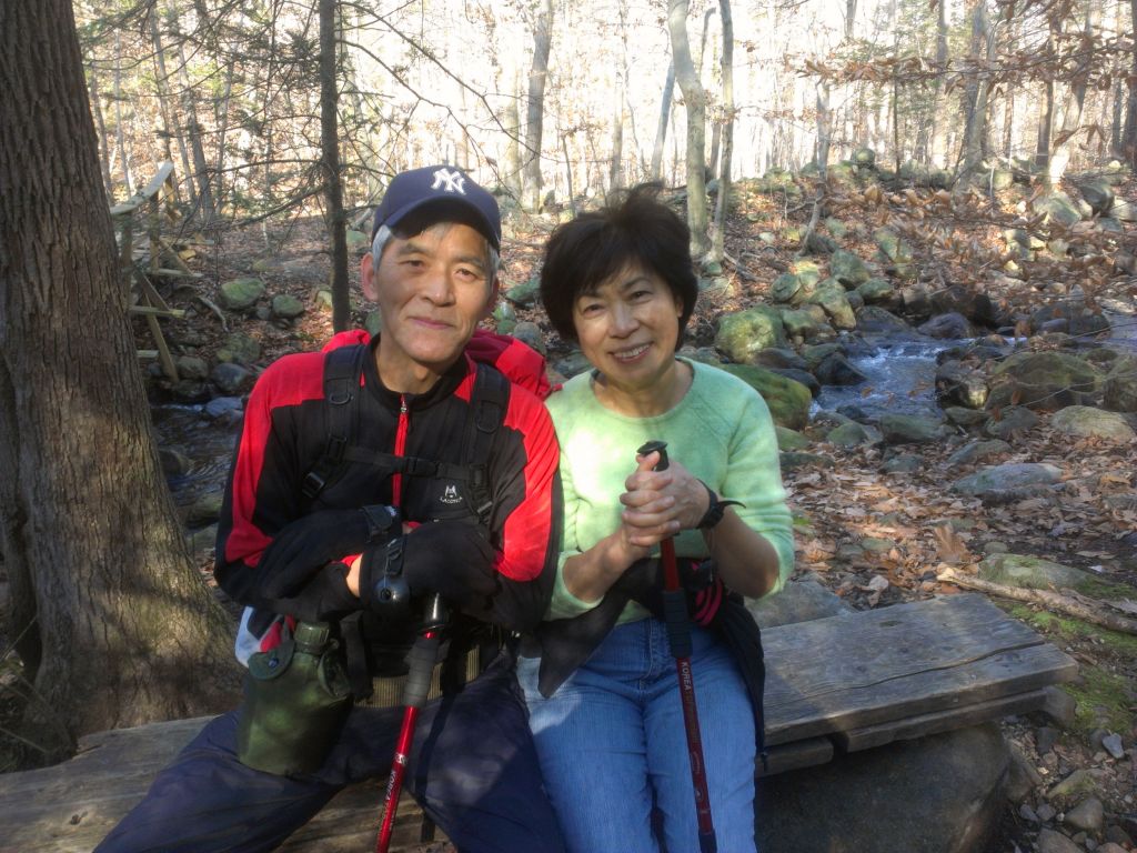 IMG_20121123_124010.jpg : Hiking on Nov 23, 2012 with Jay, Kristine, and us.