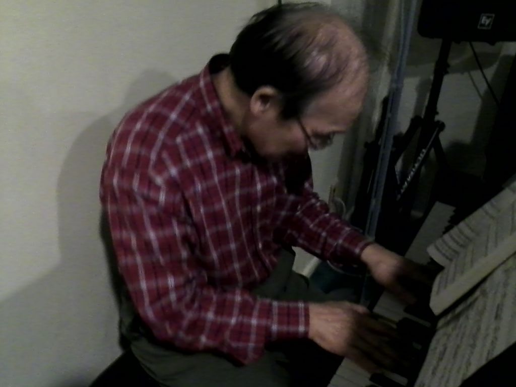 1215121909a.jpg : Dec 15, 2012 at Rev Paul Bae's House - 3 couples 1215121909a.jpg : Dec 15, 2012 at Rev Paul Bae's House - 3 couples