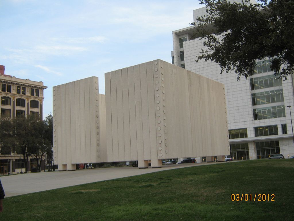 JFK Memorial5.JPG : 2012 Feb 29-Mar 2 Fort Worth, TX Gathering of the Leaders of the C&MA