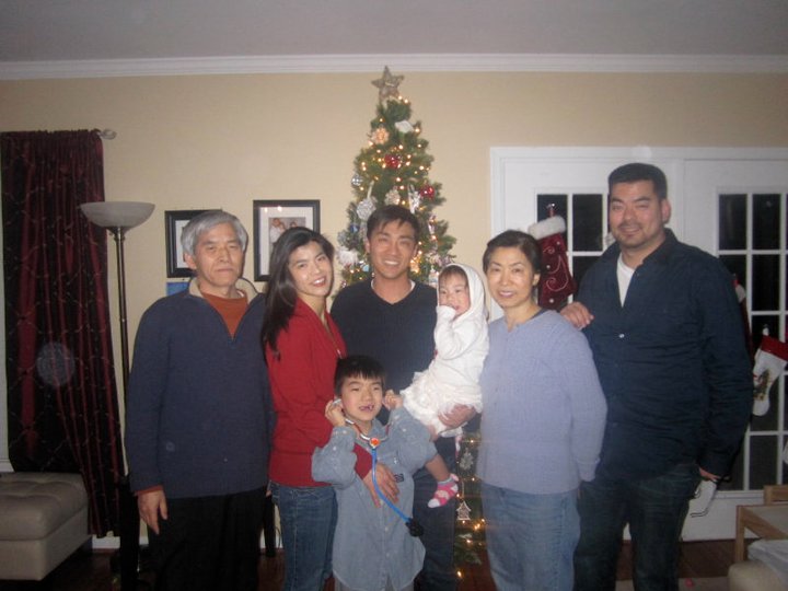 101225i christmas at home family.jpg